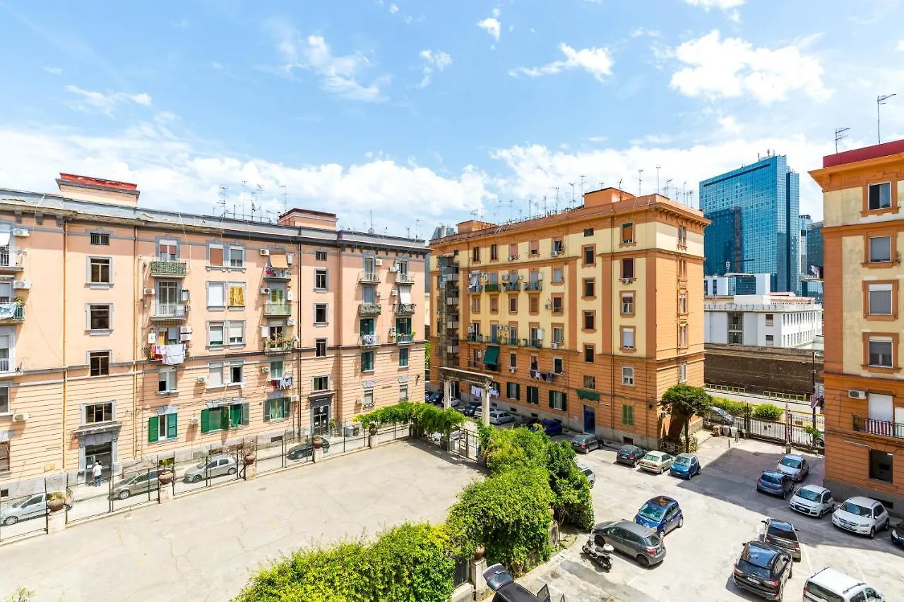 נאפולי Rione Emanuele III - 4 Bedroom Apartment 0*,  איטליה