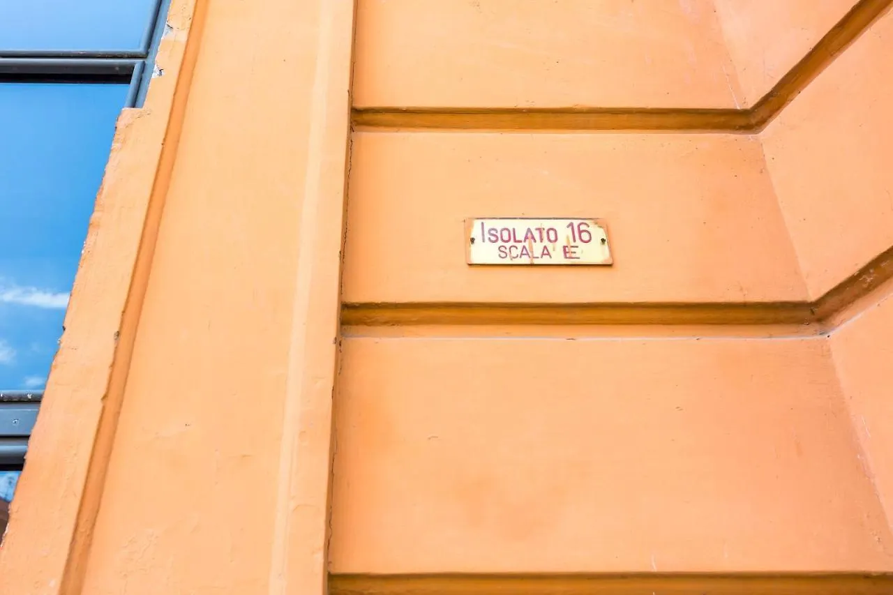 Rione Emanuele III - 4 Bedroom Apartment Nápoly