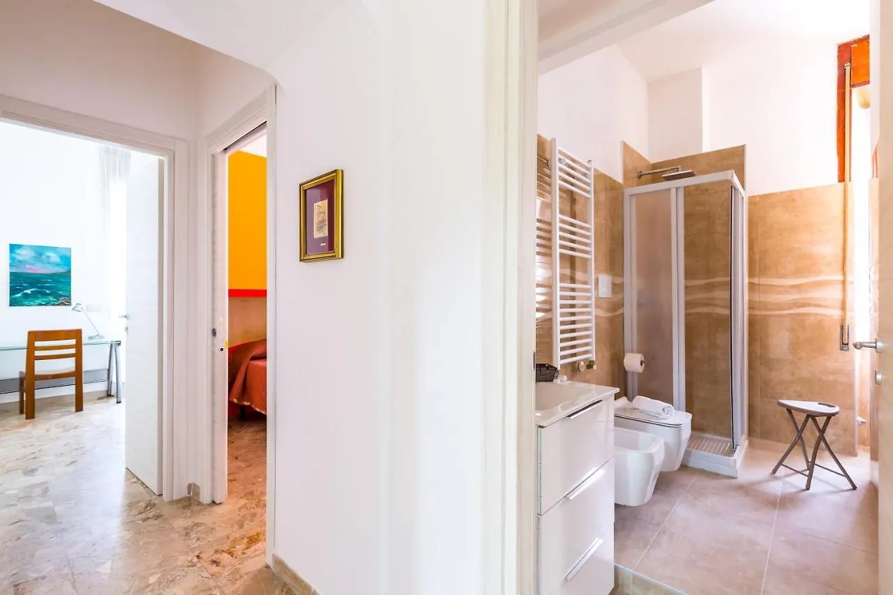 Rione Emanuele III - 4 Bedroom Apartment Nápoly 0*,  Olaszország
